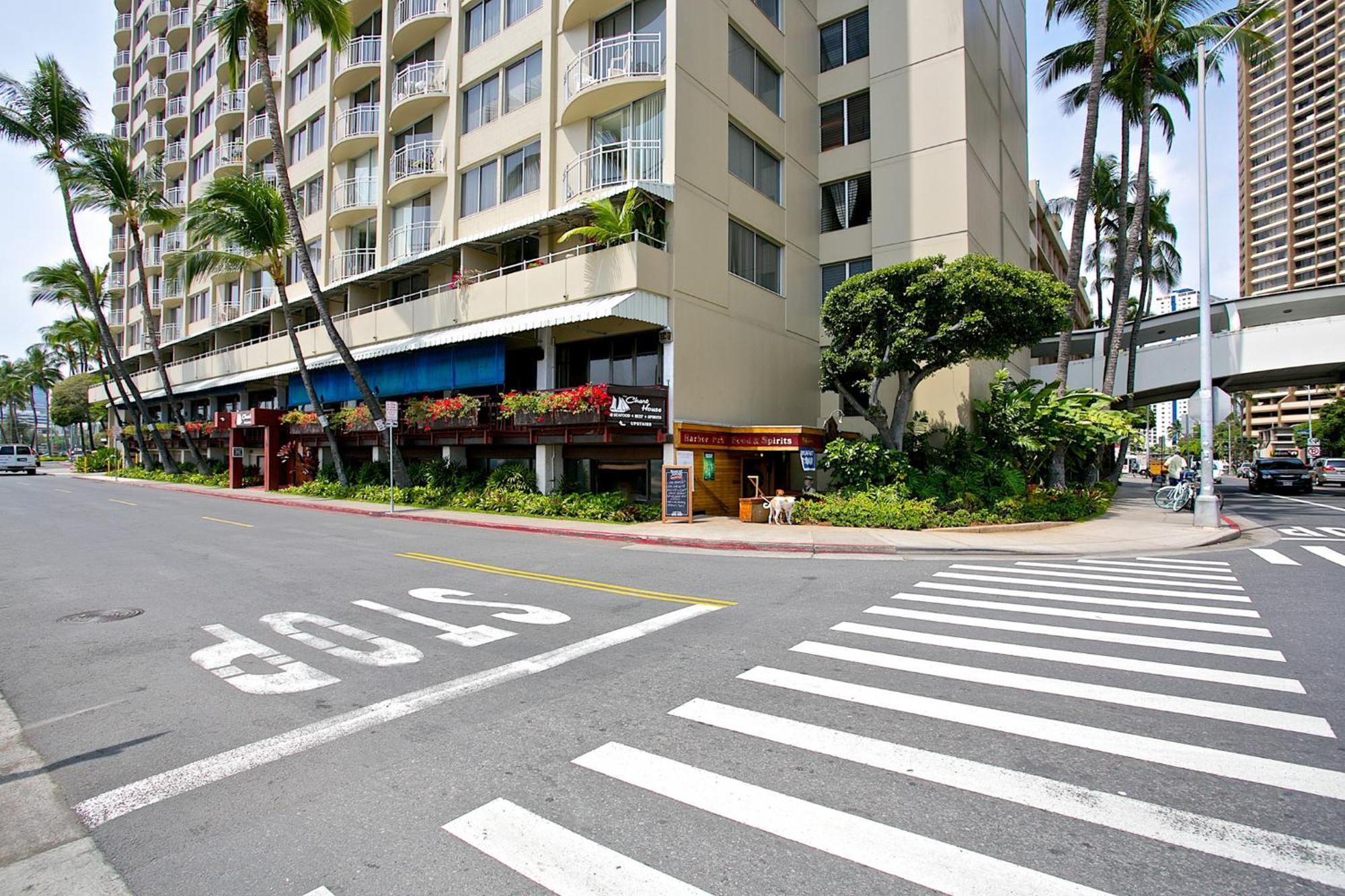 Ilikai Marina 682 Yacht Harbor View 1BR Apartment Honolulu Bagian luar foto